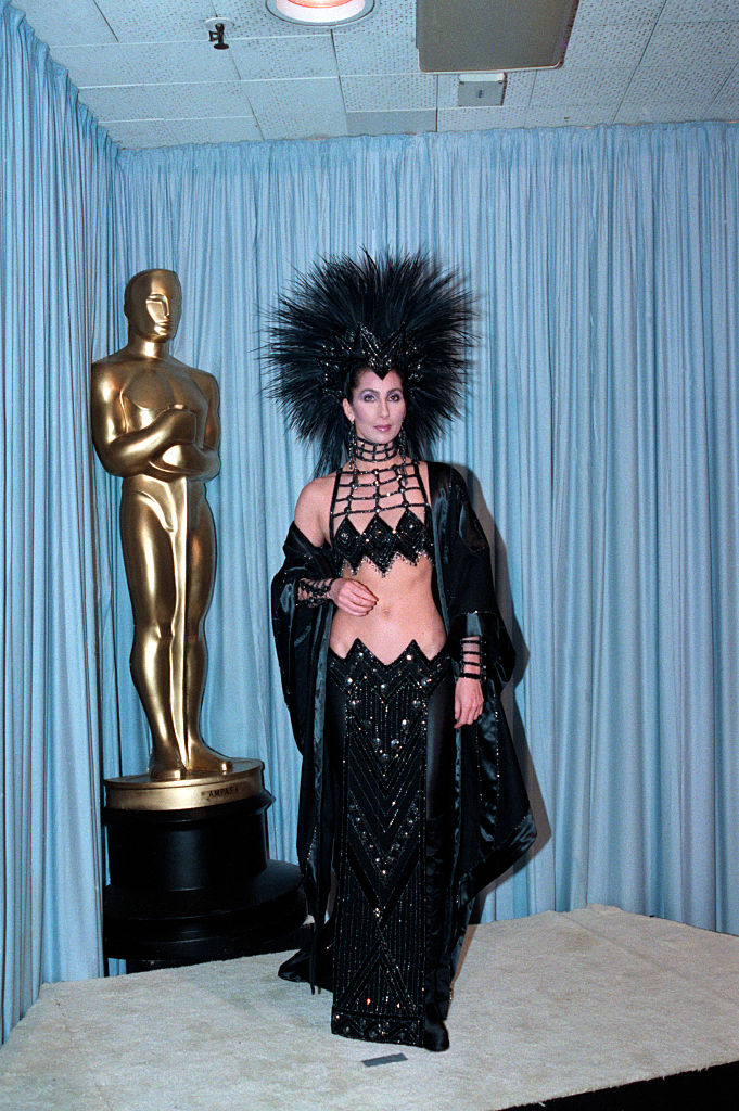 Cher conquistó la alfombra roja de los premios Oscar con este vestido 