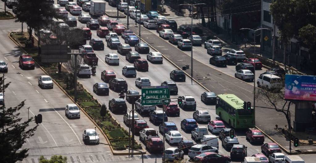 Una fotografía aérea del tráfico de la Ciudad de México