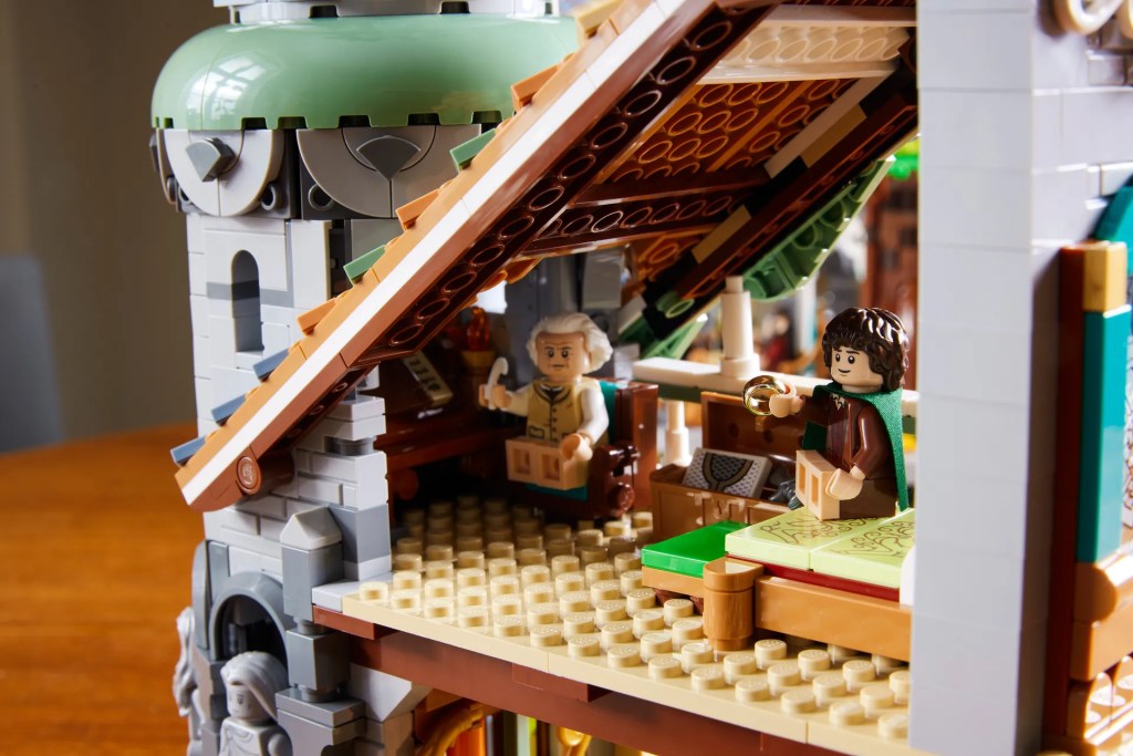 LEGO lanzará un set de 'El Señor de los Anillos' y es una belleza
