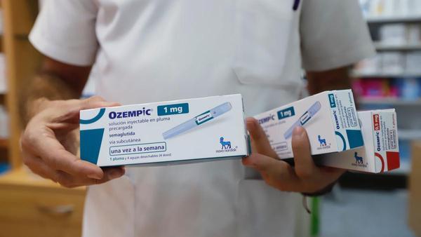Los efectos secundarios de usar Ozempic para adelgazar, un medicamento para  diabetes