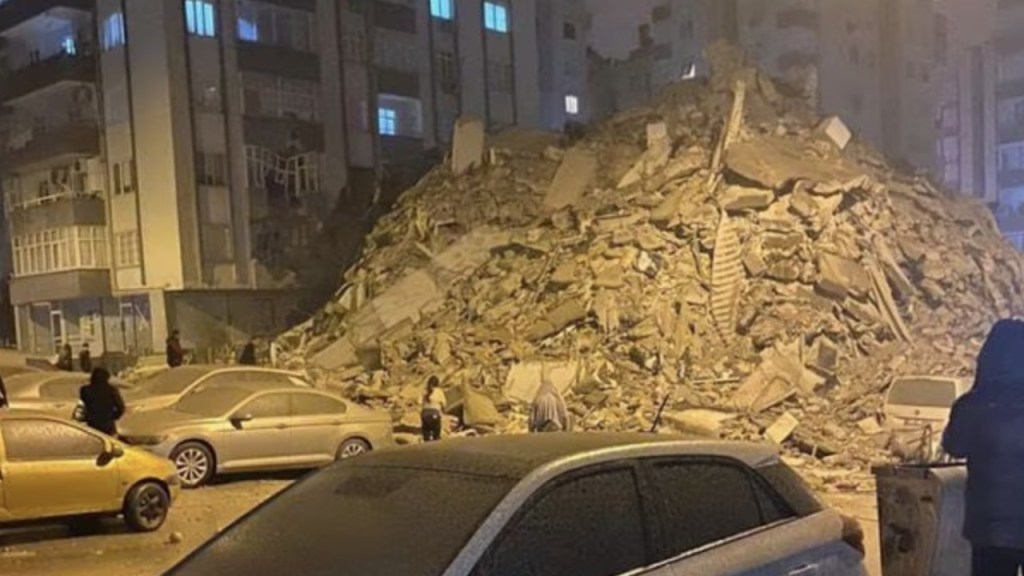 Fotos y videos del terremoto de magnitud 7.8 que se registró en Turquía