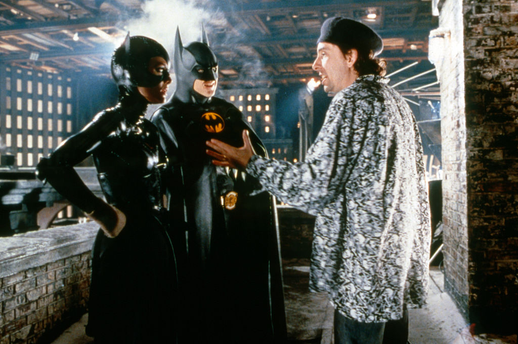 Tim Burton con los protagonistas de 'Batman Returns'