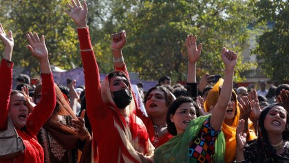 Mujeres marcharon en el 8M en Pakistán.