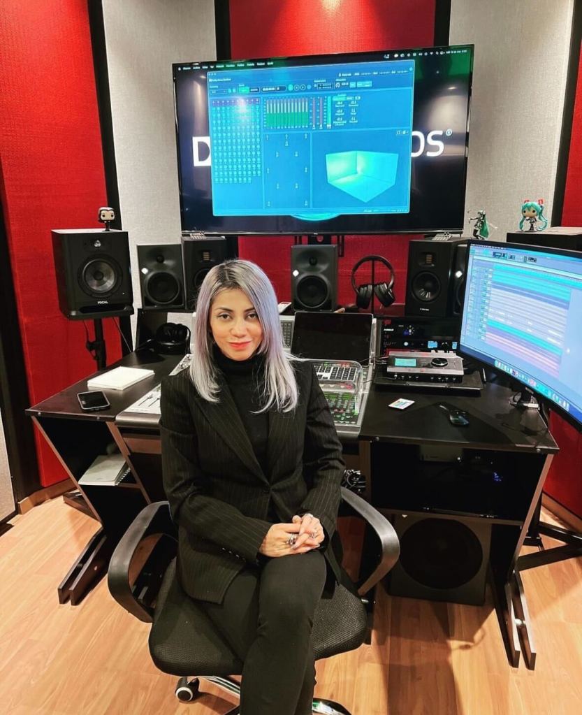 Diana Urquiza, la productora e ingeniera de sonido que busca abrirle paso a las chicas en la música