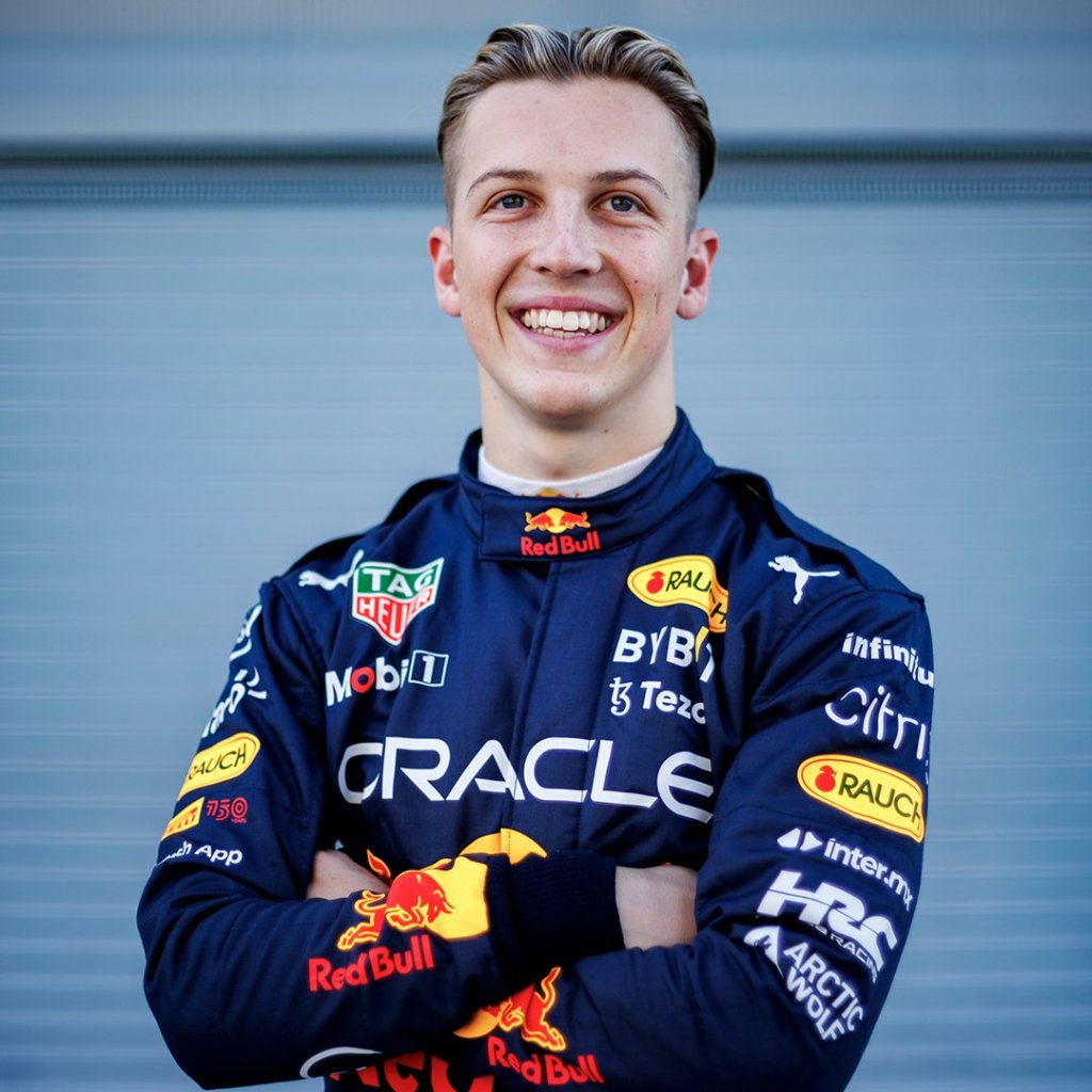 liam lawson piloto reserva red bull