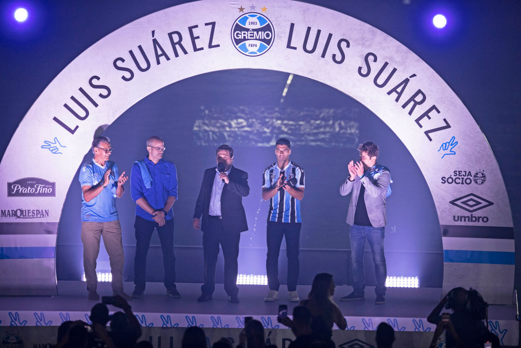 Revelan los motivos por lo que Luis Suárez bateó a Cruz Azul
