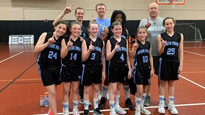 Un equipo de niñas ganó un torneo de niños en Alabama y les niegan el trofeo de campeonas