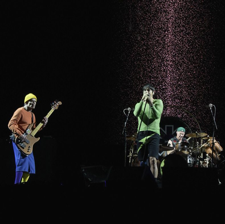 Red Hot Chili Peppers Vive Latino