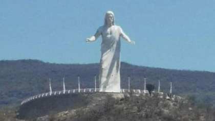 Escultura de Cristo más grande en México.