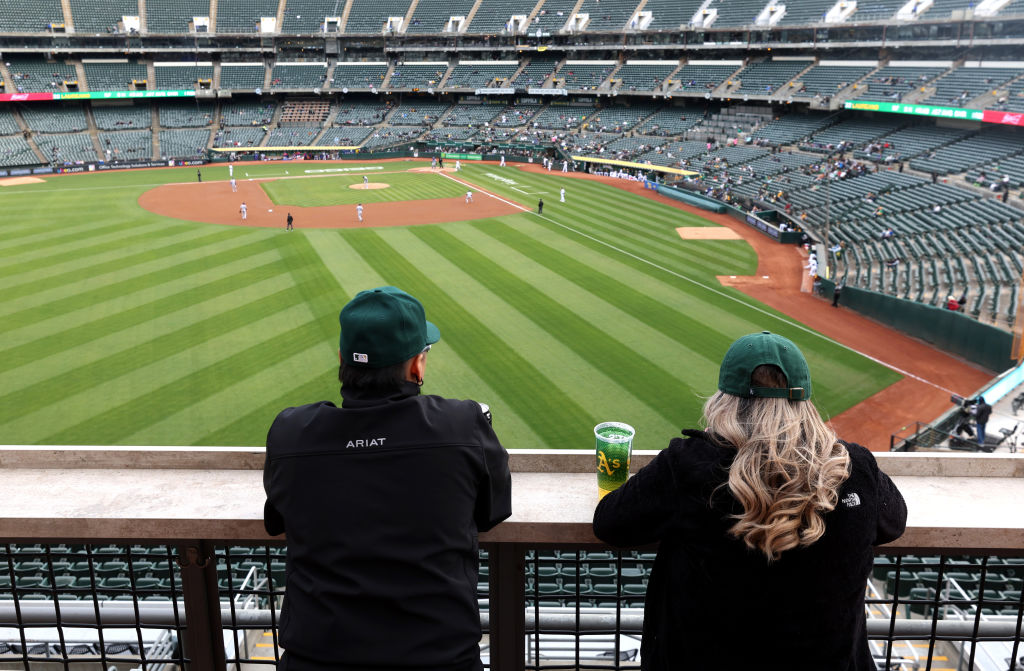 Fans de los Athletics en el Oakland Coliseum