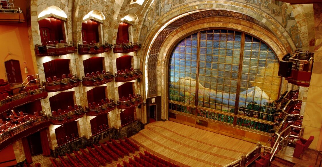 La destellante y gran historia del telón de cristal de Bellas Artes