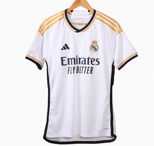 Un estilo muy sobrio, pero elegante para los jerseys del Real Madrid en la campaña 2023-2024