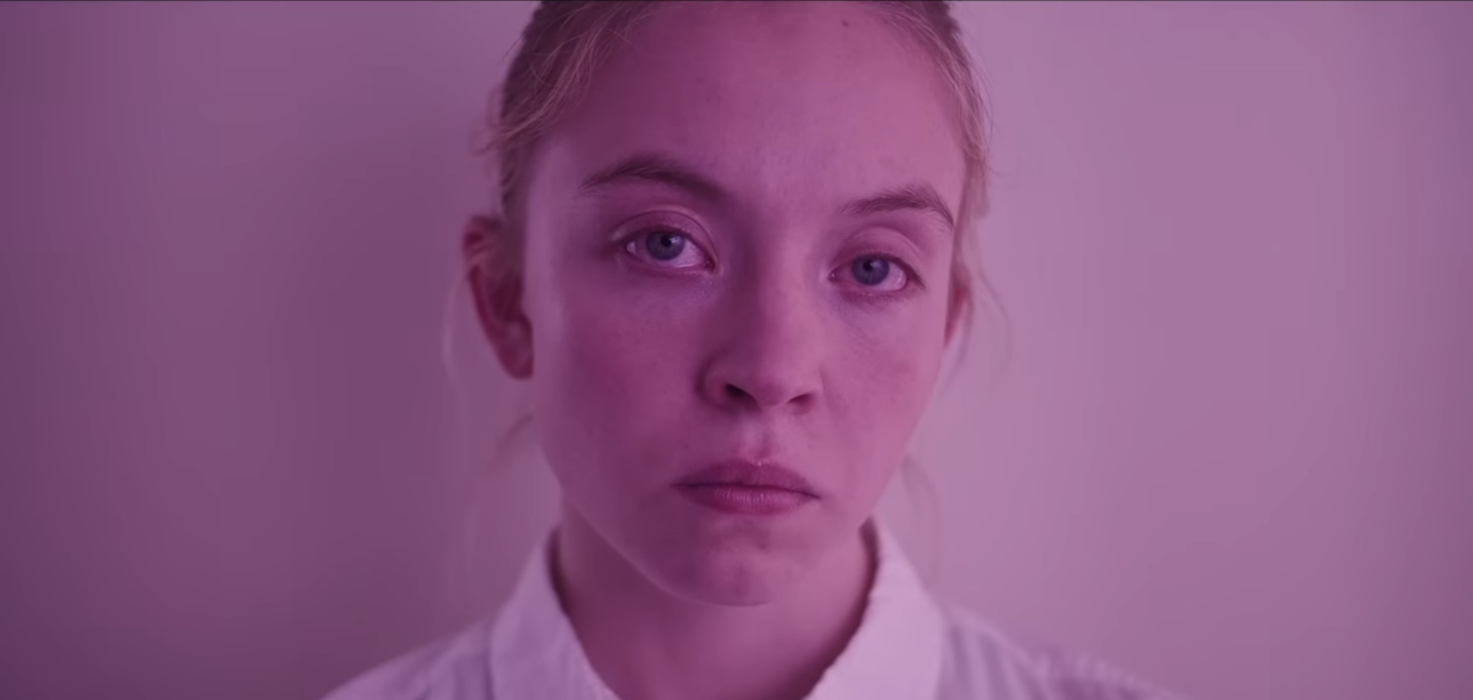 Sydney Sweeney se mete en problemas con el FBI en el primer tráiler de