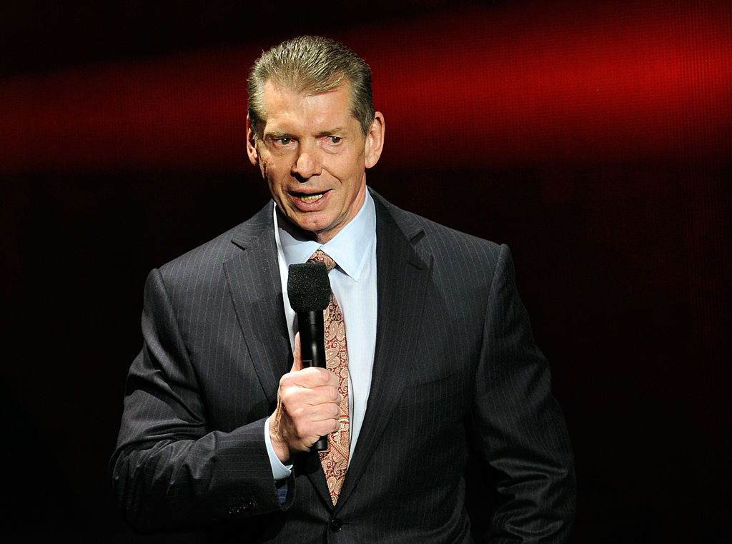 Vince McMahon no sale de una demanda para entrar a otra
