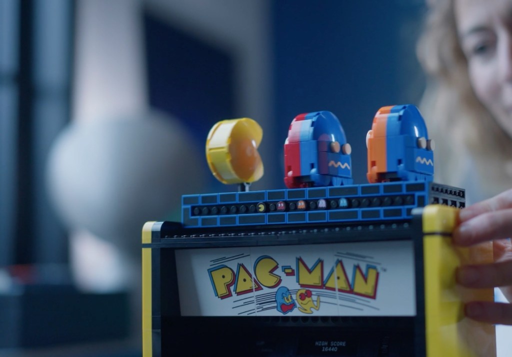 ¡Nostalgia mil! LEGO lanzará set que recrea una maquina arcade de Pac-Man 
