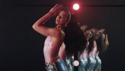 Dua Lipa estrena el video de "Dance The Night" para la película de 'Barbie' con Margot Robbie