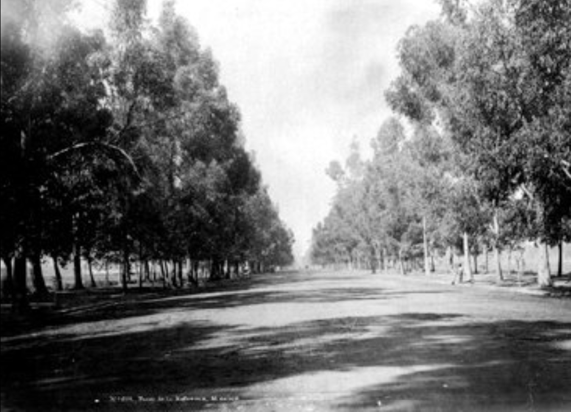 La historia detrás de las glorietas del Paseo de la Reforma
