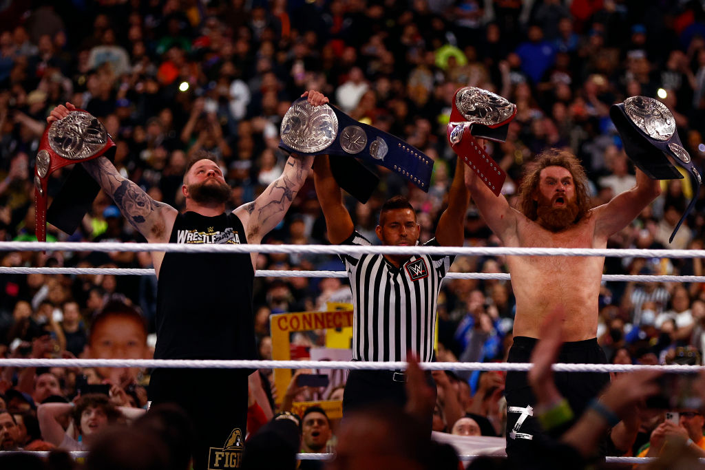 Kevin Owens y Sami Zayn defendieron sus títulos en Night of Champions