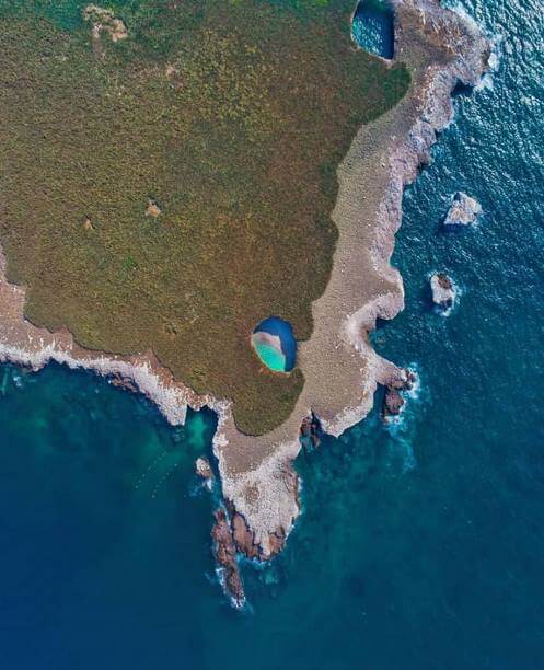 La playa que está en un cráter