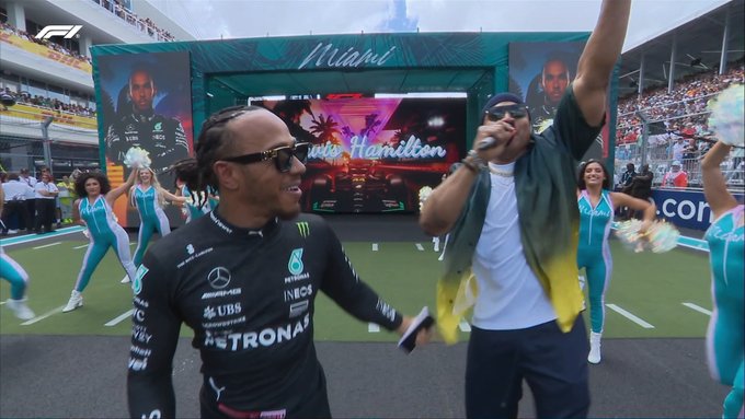 Lewis Hamilton fue de los más ovacionados