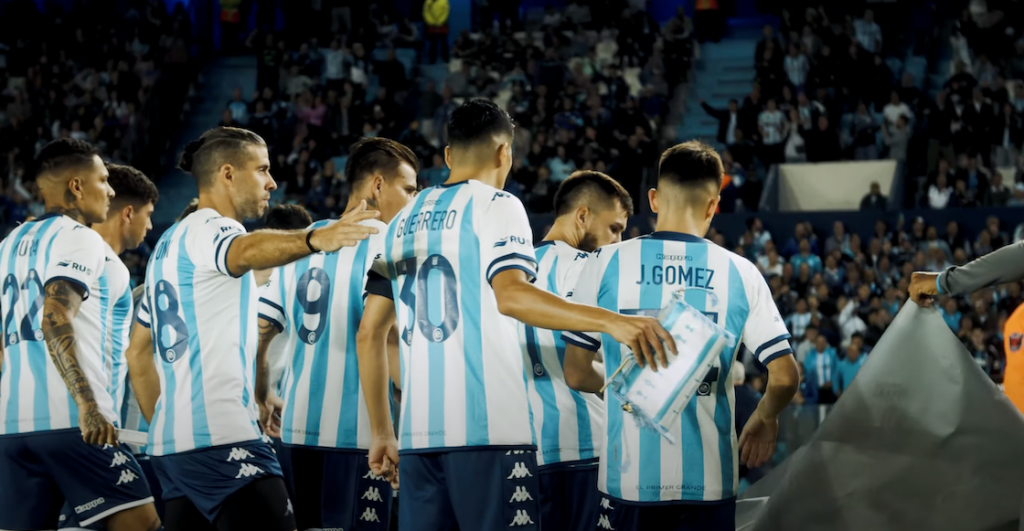 racing-club-argentina-campana-alzheimer-confunde-cambia-nombres-video-1