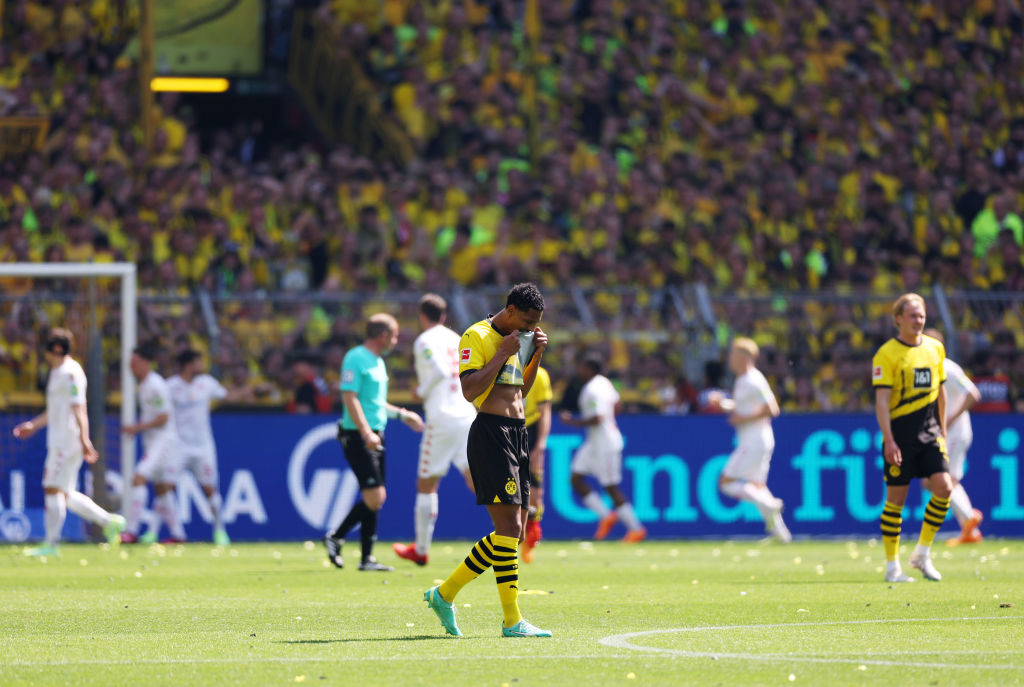La decepción de Haller ante la derrota del Borussia Dortmund