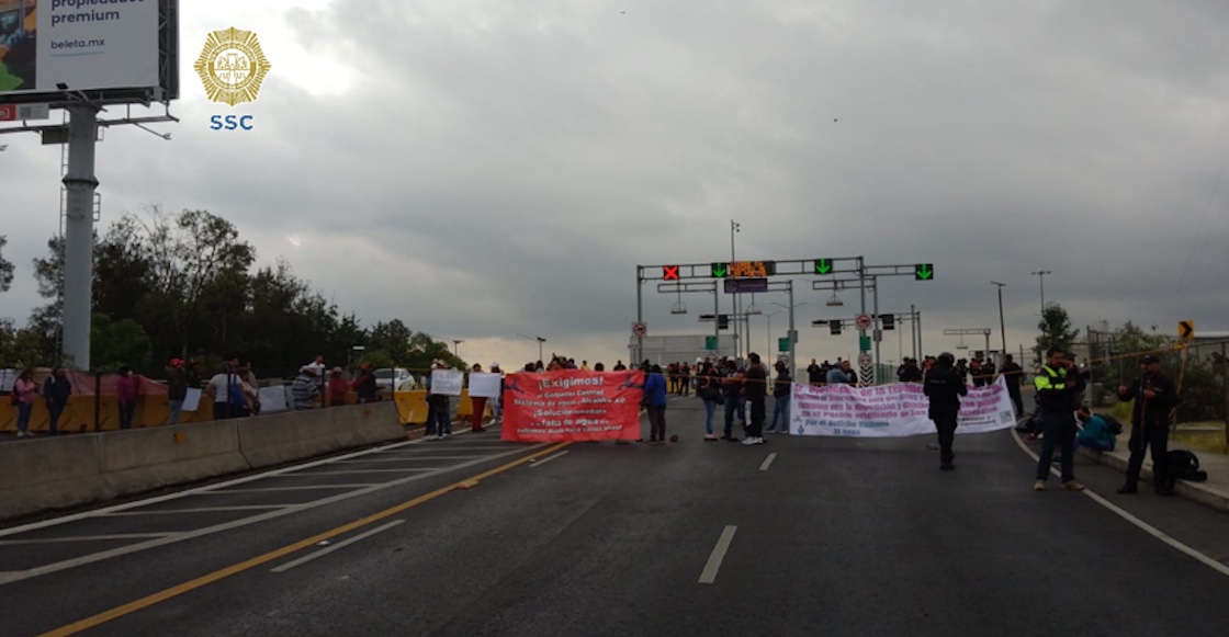 ¿Van para Santa Fe? Bloquean Avenida de los Poetas por falta de agua en CDMX