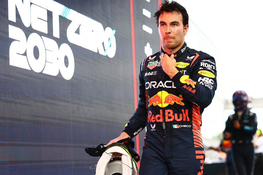 Checo suma cinco triunfos en Red Bull