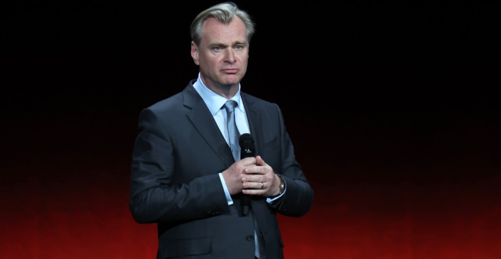 Christopher Nolan le advierte al mundo sobre el peligro de la inteligencia artificial