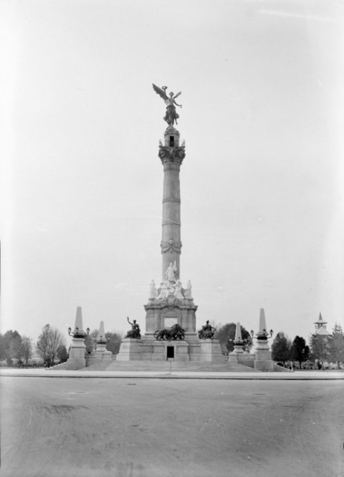 La historia detrás de las glorietas del Paseo de la Reforma
