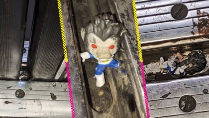 Muñeco de Vegeta provoca falla en el Metro CDMX.