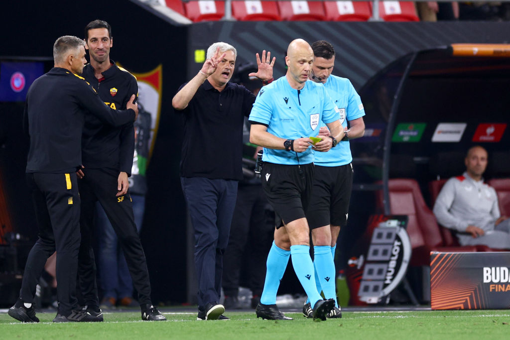 La dura sanción para Mourinho y la Roma por su actitud tras la final de la Europa League
