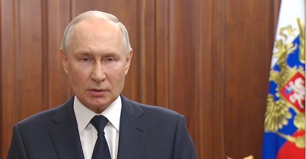 Putin agradece al Grupo Warner de "tomar la decisión correcta" y rendirse