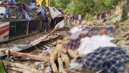 Se volcó un camión de pasajeros en Oaxaca y hay más de 20 muertos