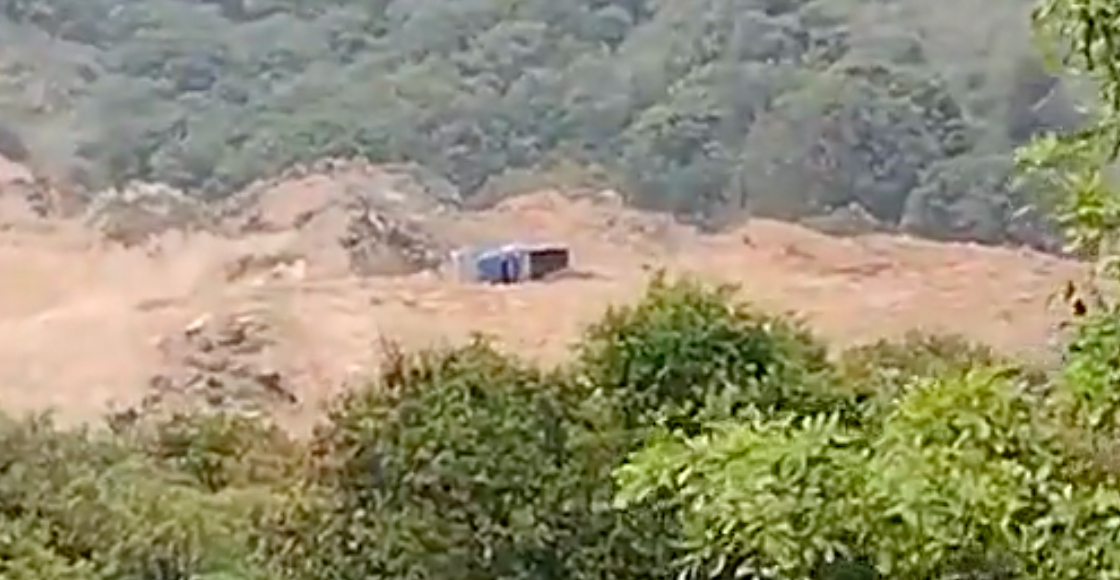 Naucalpan: Derrumbe en basurero de Santiago Tepatlaxco deja personas sepultadas