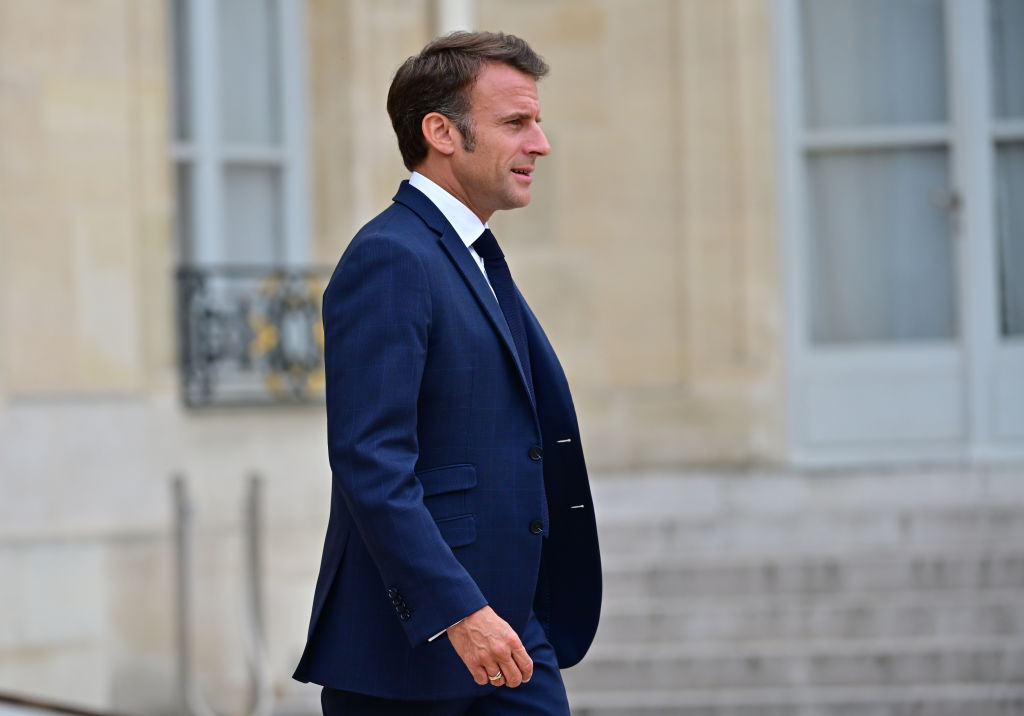Emmanuel Macron culpa a redes sociales y videojuegos por las protestas en Francia
