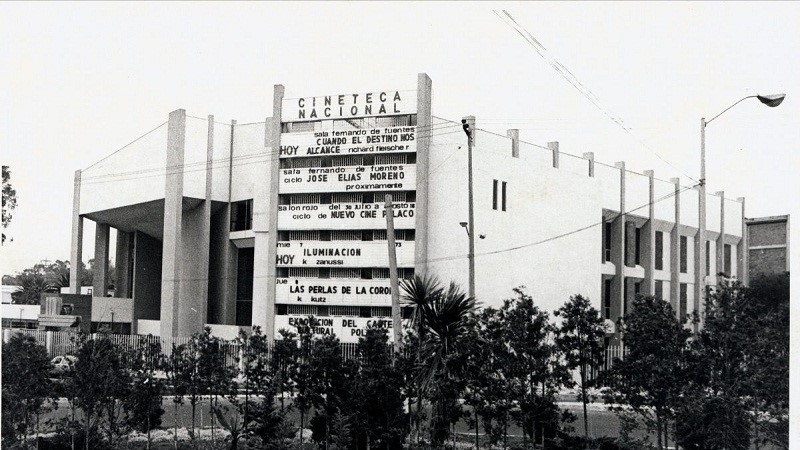 Incendio en la primera Cineteca Nacional.