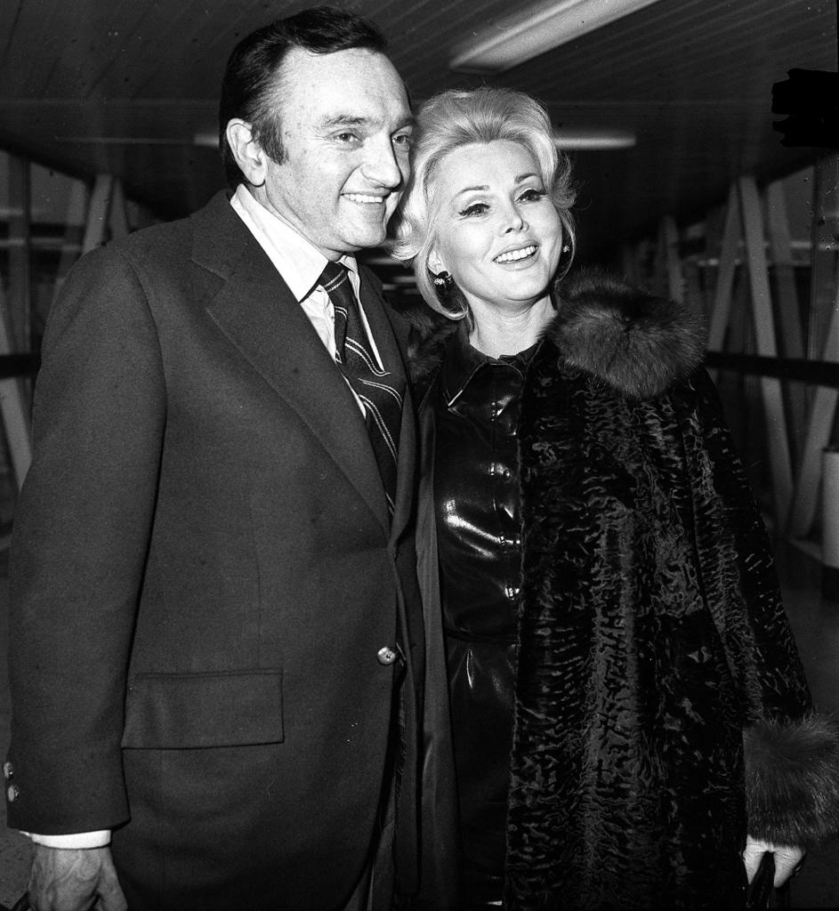 Jack Ryan con su esposa Zsa Zsa Gabor 
