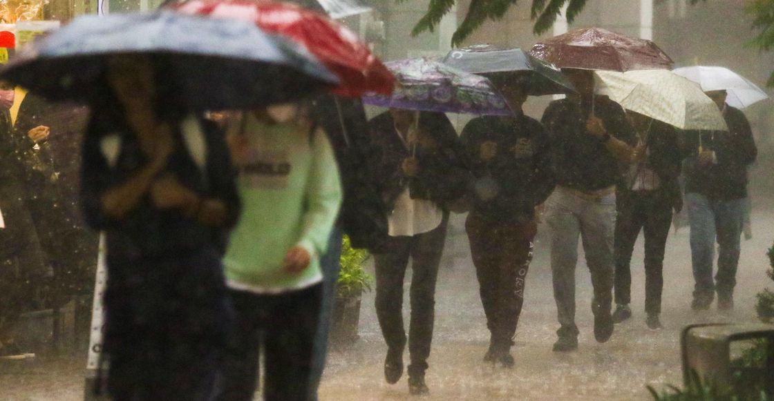 ¿Traen paraguas hoy? Se esperan fuertes lluvias y granizo en CDMX