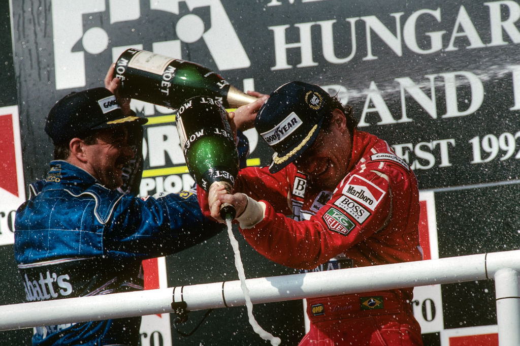 Ayrton Senna y Nigel Mansell en el podio de Hungría 1992
