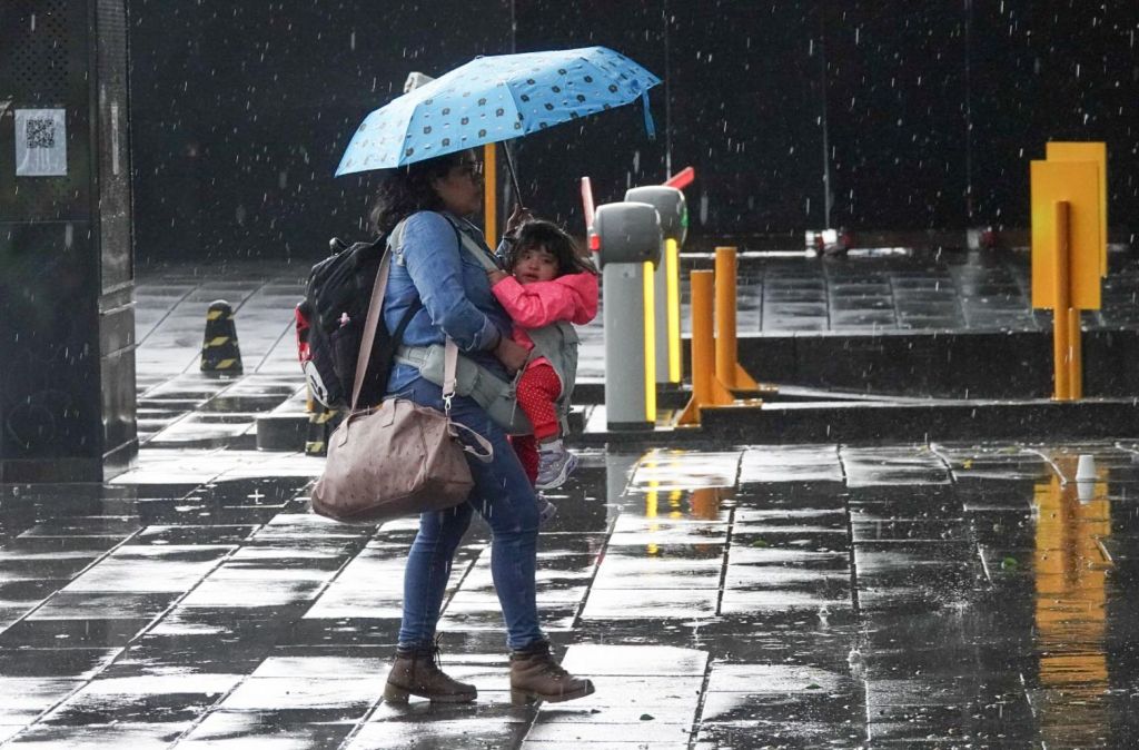 ¡No guarden los paraguas! Se pronostican lluvias fuertes para el lunes 24 de julio