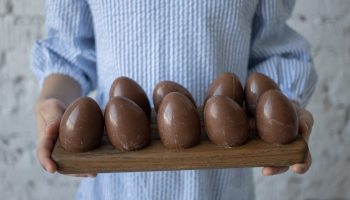 Robó miles de huevos de chocolate en Reino Unido.