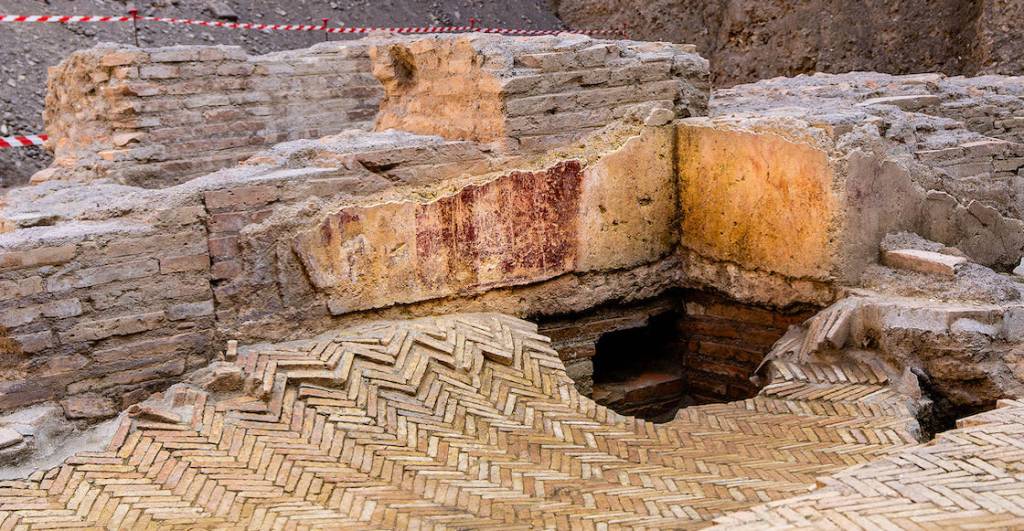Hallan una joya del Imperio Romano: El Teatro de Nerón oculto mil años bajo el suelo de Roma
