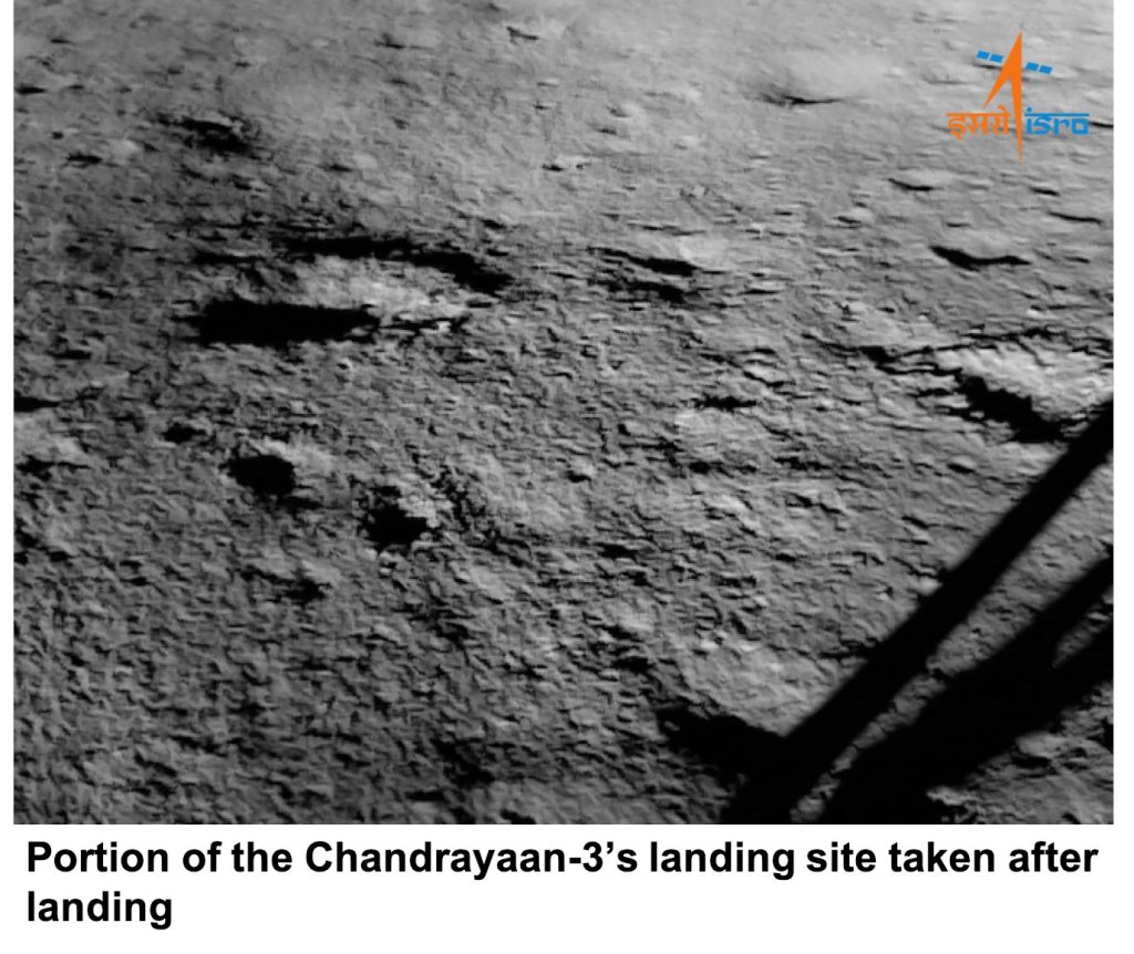 La sonda india Chandrayaan-3 llegó al Polo Sur de la Luna y las fotos son increíbles
