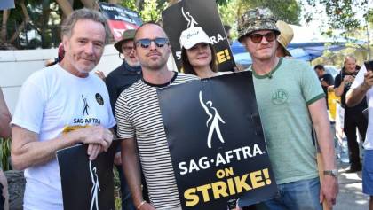 El elenco de 'Breaking Bad' se reunió durante las huelgas de actores y guionistas de Hollywood