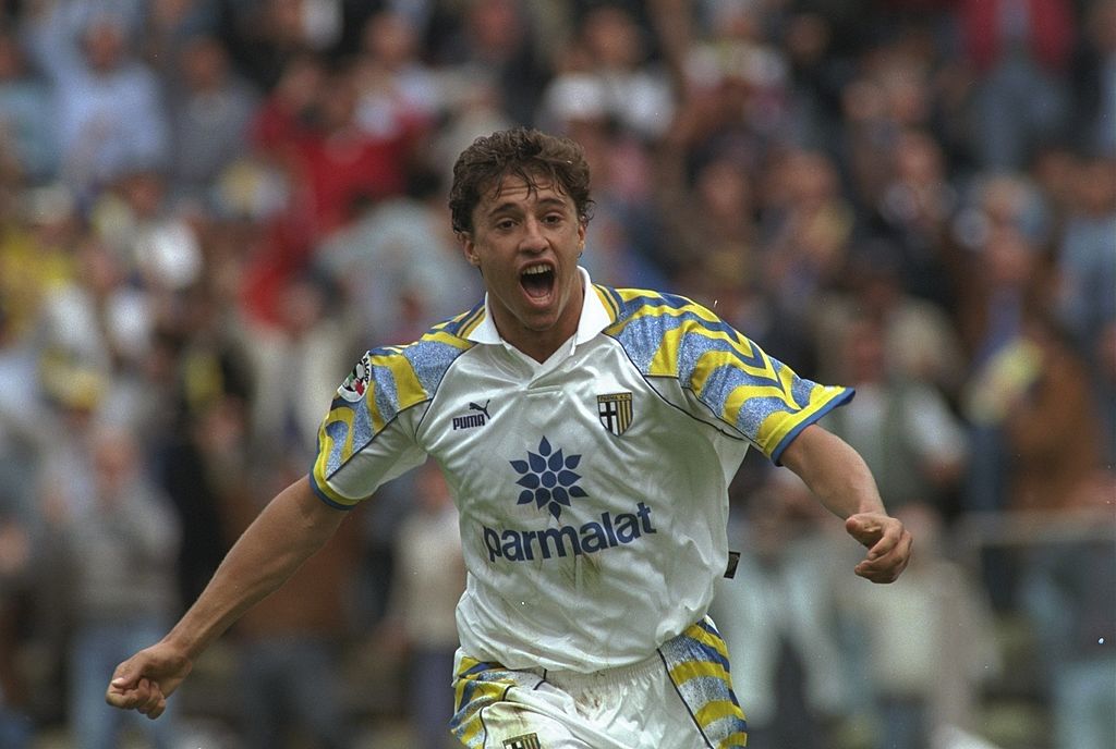 Crespo, legendario delantero del Parma