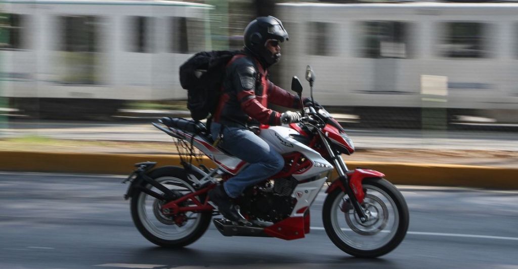 5 cambios al Reglamento de Tránsito para motos en CDMX
