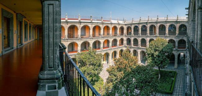 Murales ocultos de Siqueiros en el nuevo patio de San Ildefonso