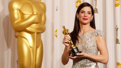 La absurda razón por la que "le quieren quitar" el Oscar a Sandra Bullock