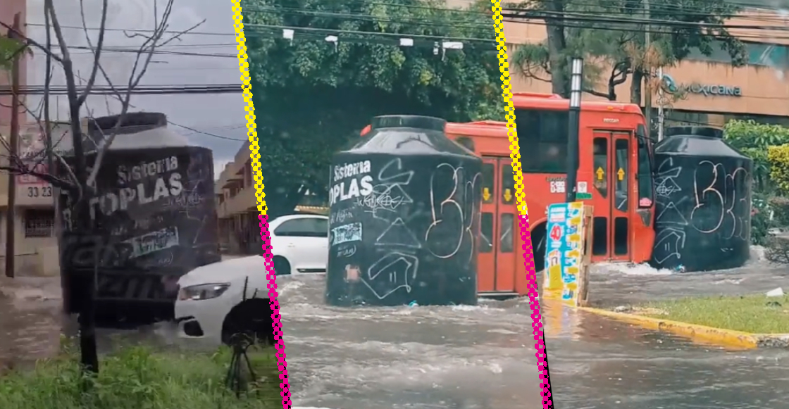 Captan enorme tinaco "circulando" en la calle tras fuertes lluvias en Guadalajara